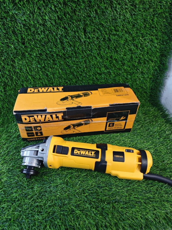 Болгарка Dewalt DWE8120S