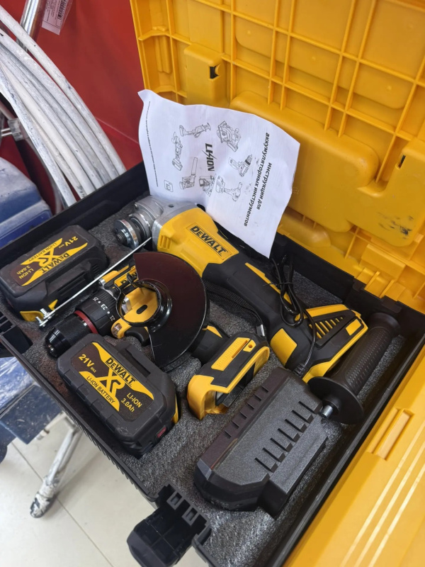 Набор электроинструмента Dewalt 2 in 1