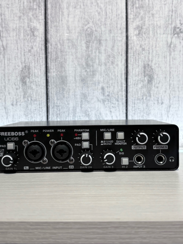 Усилитель  Freeboss UC66