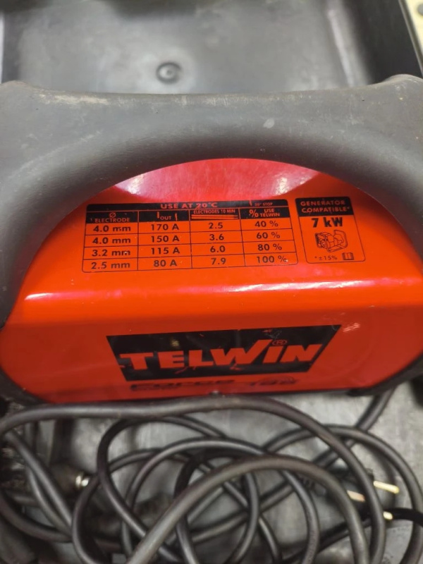 Сварочный аппарат - инвертор ММА Telwin FORCE 195